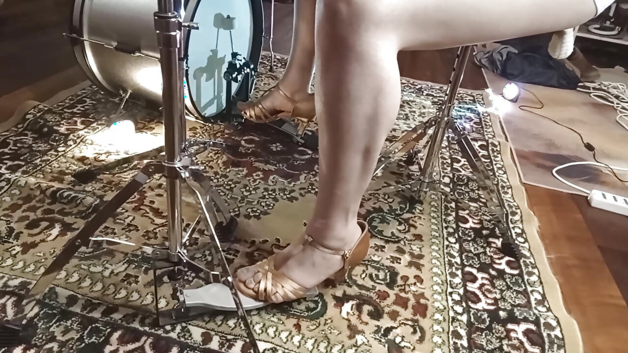 Practice Pedal Pumping Drums Set