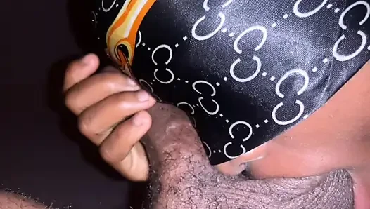 Seksi öğrenci uzaylılar hakkında konuşmaya geldi amatör saksoyla bitiyor ve sert yoğun sikiş onu büyük zenci yarağı şampiyonuna 5 kez getiriyor