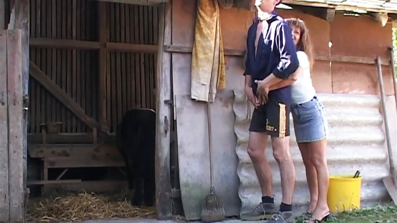 Big boobs blonde milf ass fucking in the farm