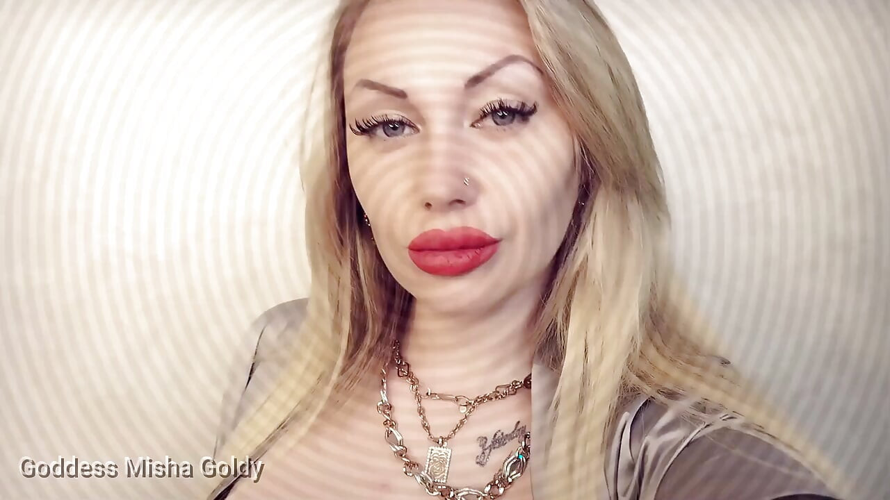تشویق مسحورکننده ASMR به نوازش و سیگار کشیدن با انکار ارگاسم!