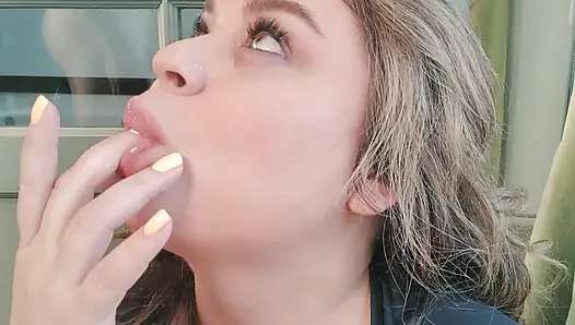 Hart diese vollbusige bBW von hinten gefickt