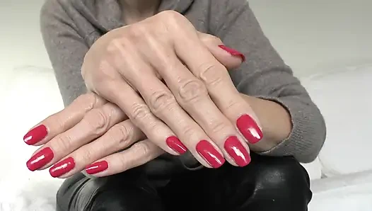 Поклоняйся моим красным ногтям и мастурбация! Леди Виктория Валенте