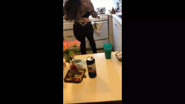 la putona perra pendeja