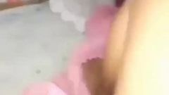 Fată indiană masturbându-se tare