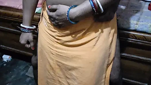 Suami India ngentot memek istri indianya gaya doggy habis-habisan sampai merem habs-habisan