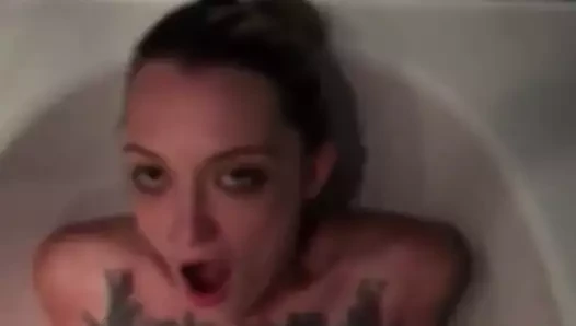 Cagna che si fa incazzare