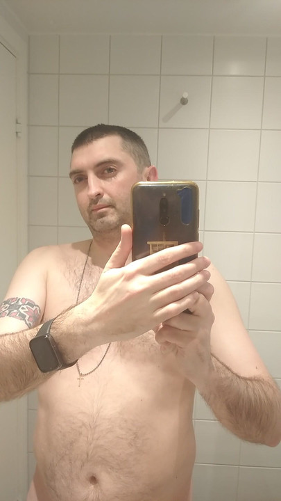 親愛なる女性たちよ、私はあなたたちに姿を見せます。