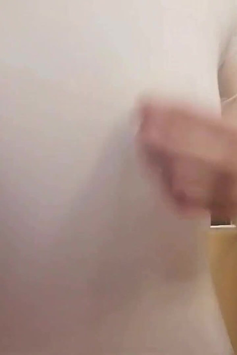Islak Beyaz Gömlek