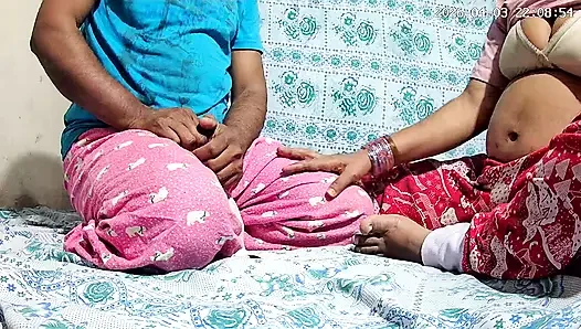 Rus anne ve baba yatak odasında seks yapıyor 39655