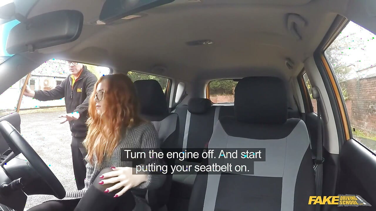 Fake Driving School - Magandang Pulang Buhok na si Ella Hughes Nagmamakaawa sa Eksaminador para sa Isang Pagkakataon sa Hardcore Sex Video