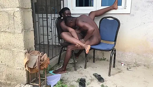 Menangkap beberapa doggy keras di dalam rumah gym