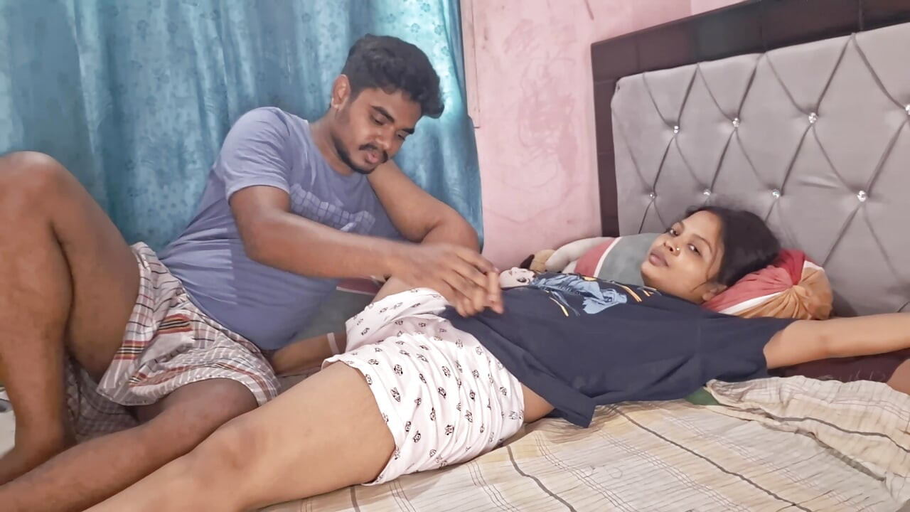 Gadis india 18 tahun dikasih seks sama pacarnya