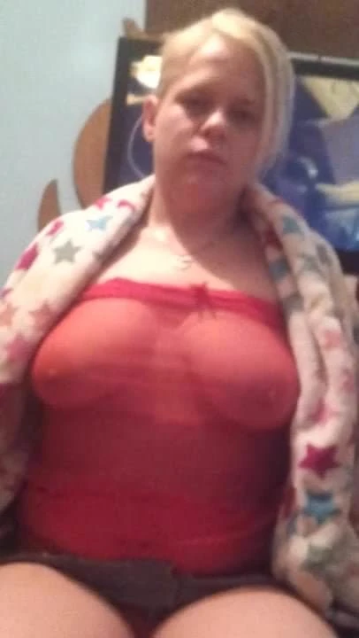 blonde amatuer with big tits sucking cock pt1