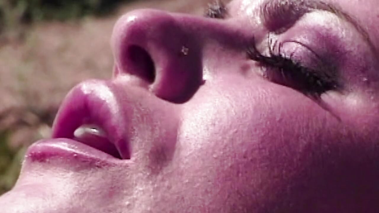 sündige Neugier überschreitet jede Grenze auf dem Campus