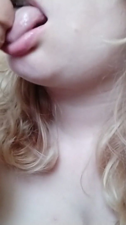SEXY GIRL LEARN DO DEEP BLOWJOB AND SUCKS DILDO | Clip 1