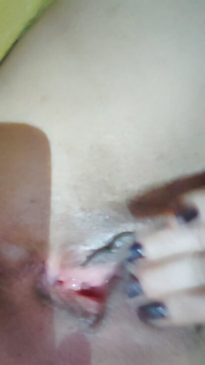 Lusi masturbates in front of other men on webcam while her spouse
