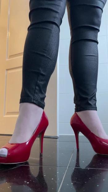 High Heel try on 2