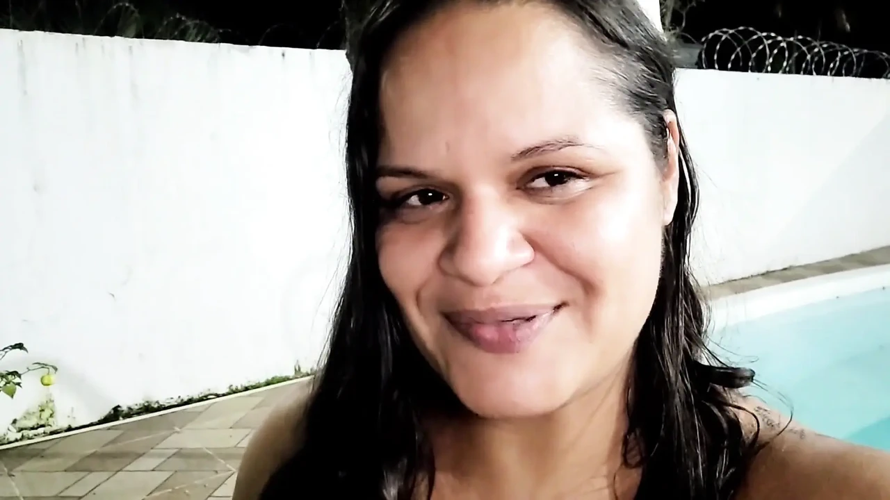 Squirt and Play with Naughty Friends Online