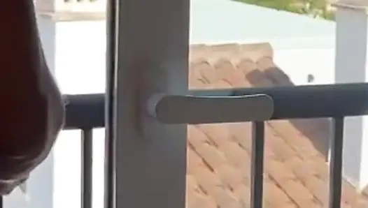 Pembantu berhijab seksi ngentot sama majikannya sendiri