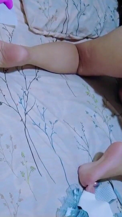 Detrás de escena - hermosa celebgram de Bali live streaming juega coño con fanáticos | Clip 1