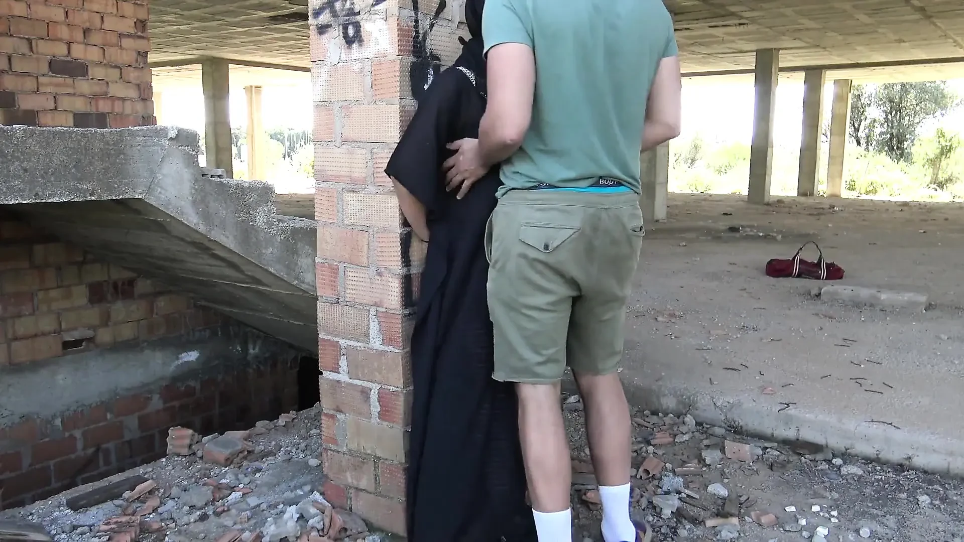 Cheating Arab Wife Fucks German Expat in Dubai