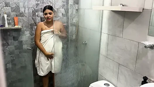 I couldn't help but masturbate while watching my stepsister in the shower