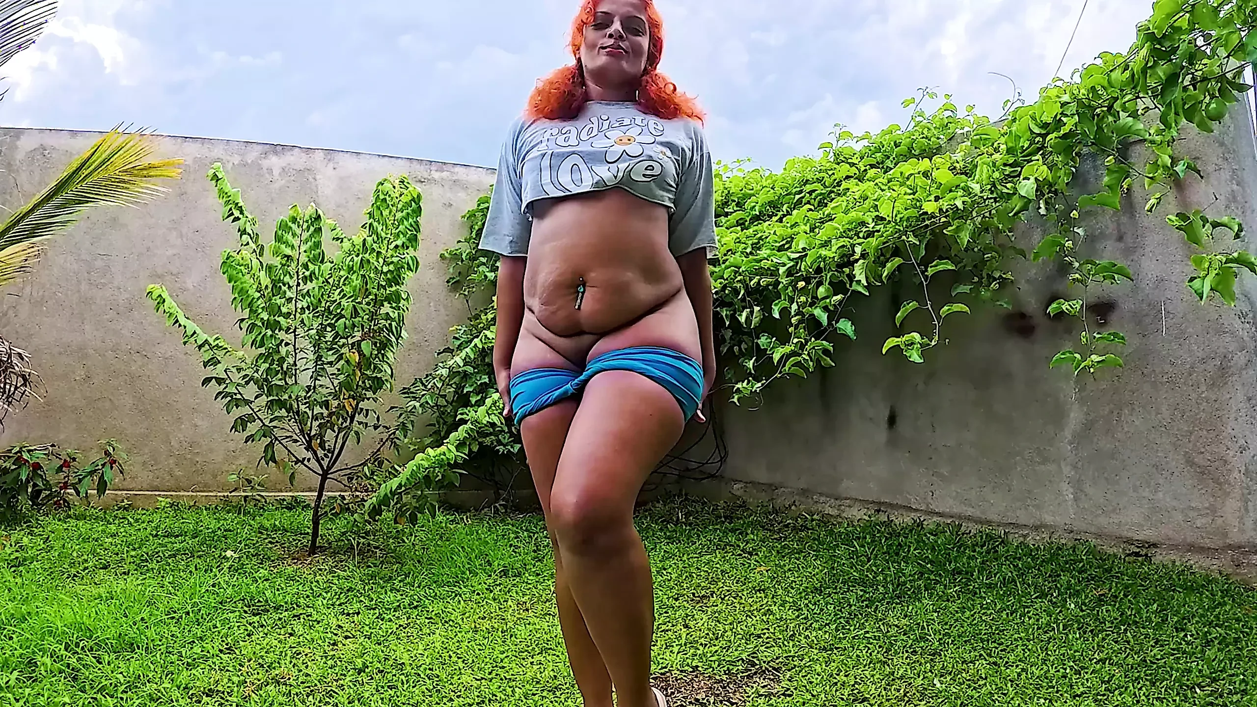 Apertado curto e crop top try em transporte Nilmini Sheron Nilmini Oficial xh normal
