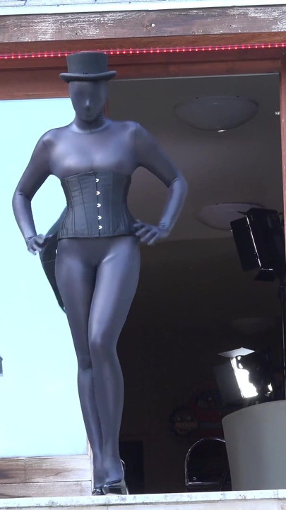 Busty bendy Zafira