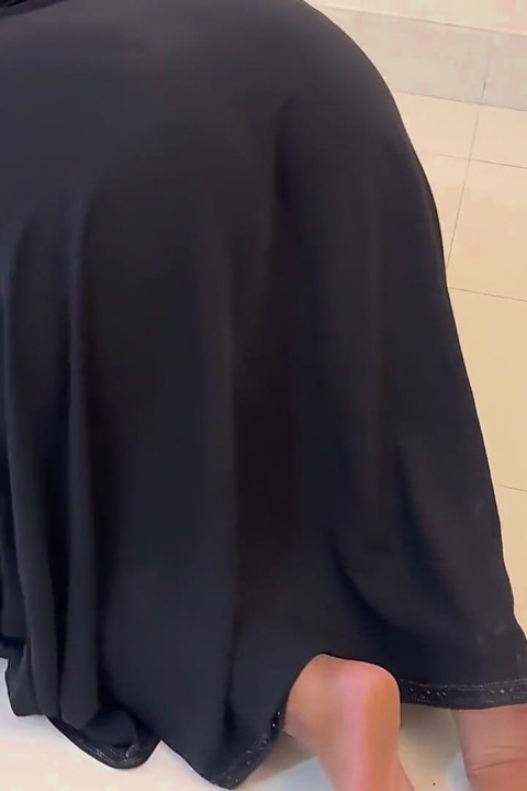 Muslim Arabian Chubby Stepmother Fucked by Stranger - Big Boobs & Huge Ass with Burqa Egypt Real Sex