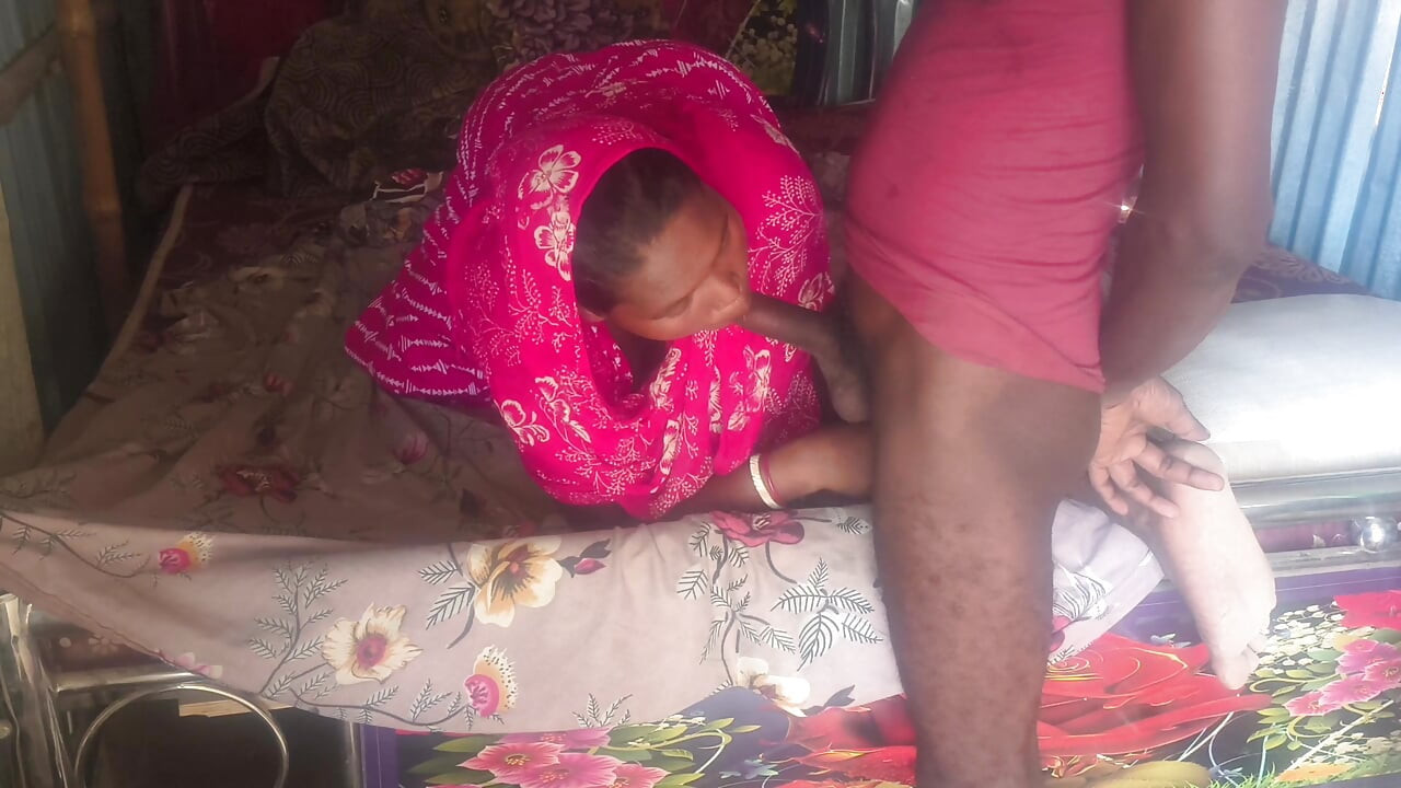 Desi hot bhabhi ko doggy style mein chudai ki