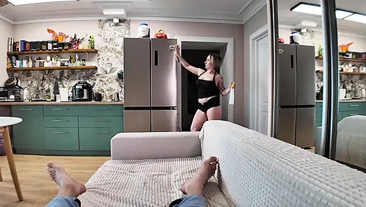 Washing the Refrigerator Ended in Fucking