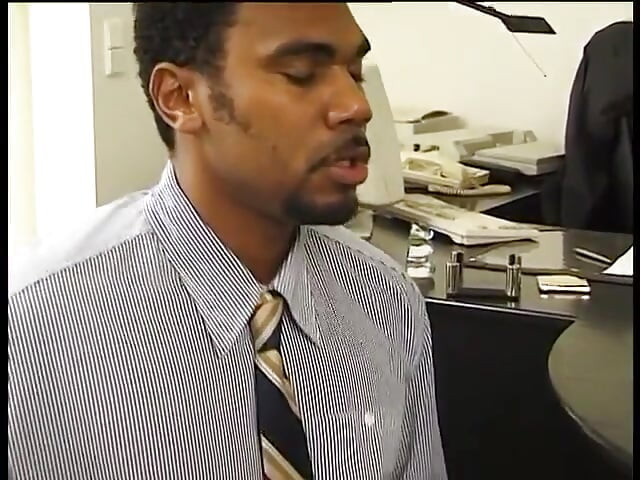 Babcia zatrzasnęła czarnego kutasa