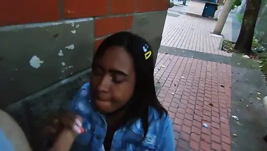 Colombian Woman Has Sex in Public with a Tourist