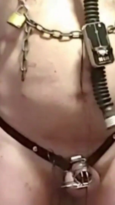 「Slave Filo is edged by electro」の魅惑的な瞬間