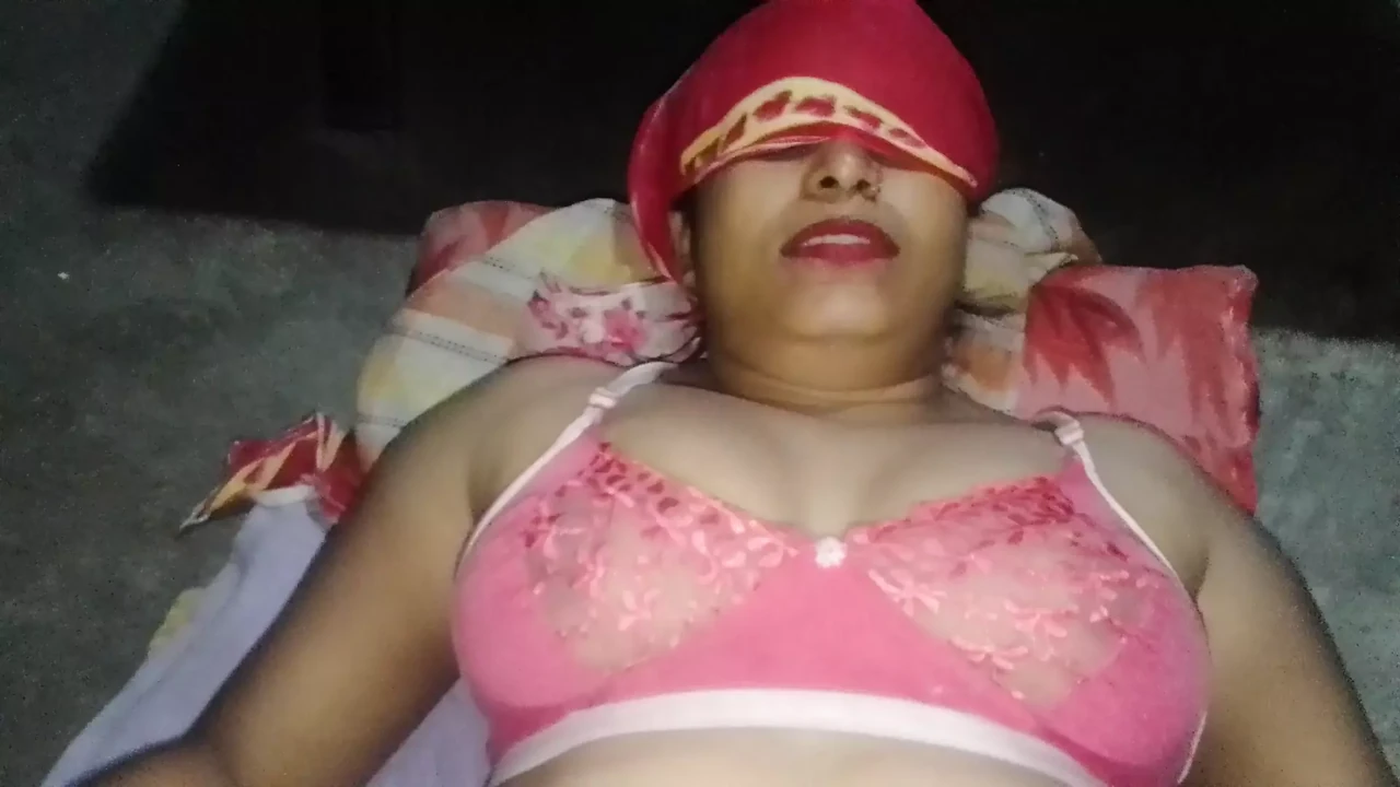 Indian Deshi Hot Mast Maal Bhabhi Cheeting husband Shuking BF Dick and fuking amezing Sex