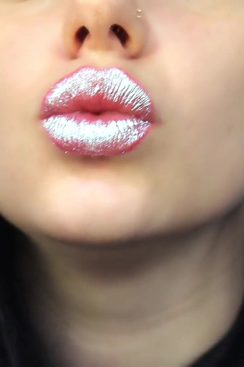Cum to my big silver seduction and big hookah smoke!