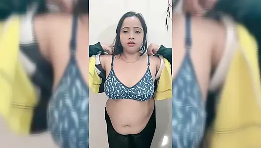 Huge Cumshot for My Favorite Bhabhi