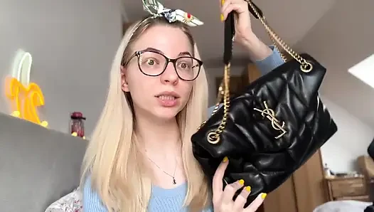 Aku menguras spermanya dari $5329 dan tas baru! (Findom Story)