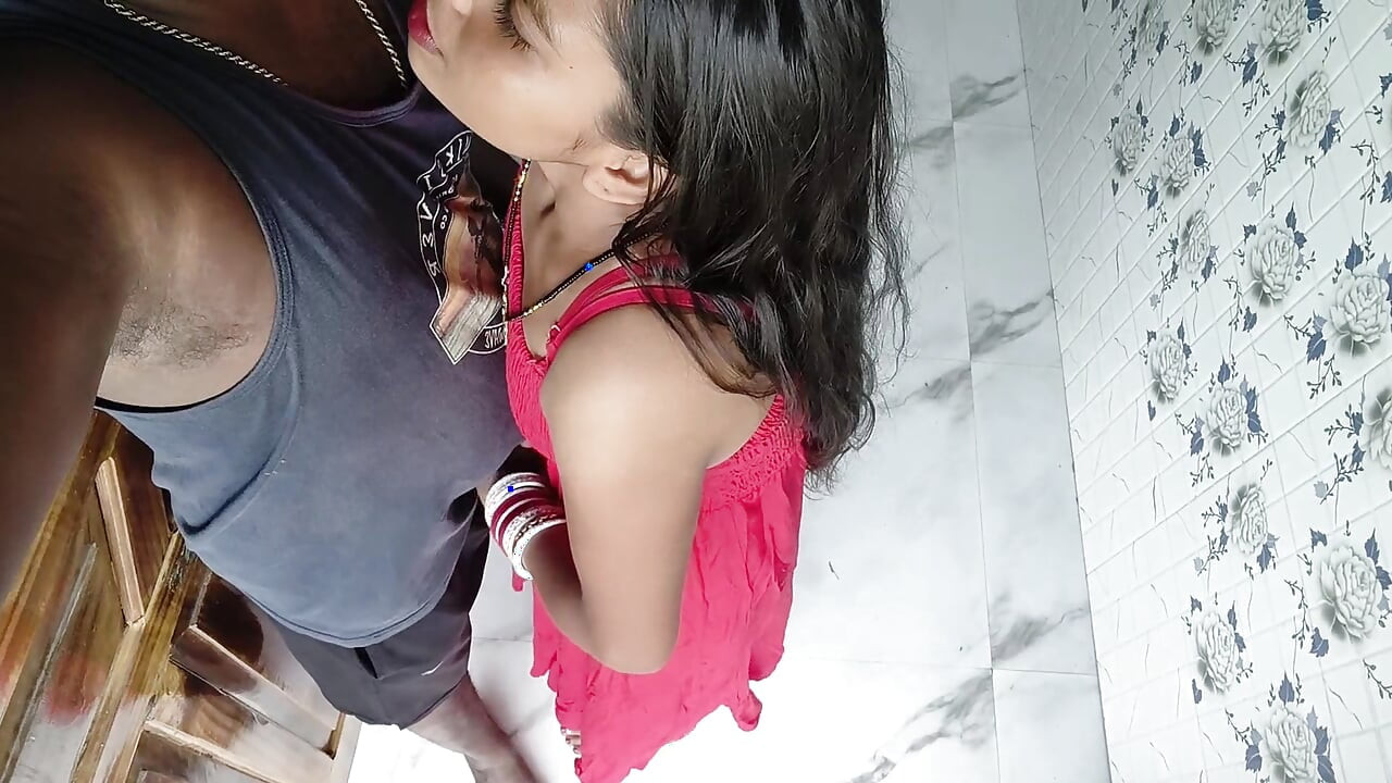 Indian desi bhabhi devar ka chudai real homemade Fuck in hindi