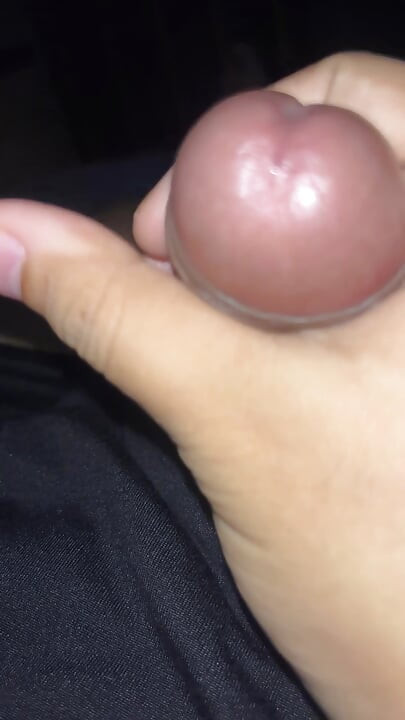 Look at this young man's big cock is so delicious and cum is so much teasing