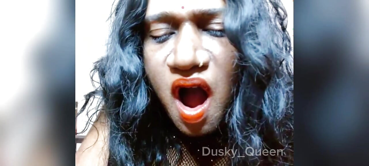 Indian Trans women stand on doggy Position and exposed her Ass hole