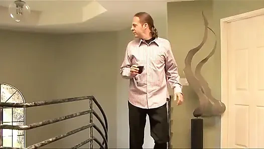 Tante hot rambut cokelat dientot habis-habisan sama kontol besar pria kulit hitam kontol besar demi suaminya