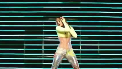 jennifer lopez shaking her ass!!