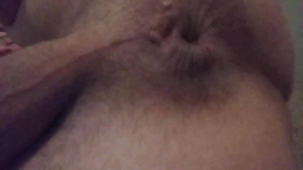 Mostrando meu sphincter de rabo em forma estranha