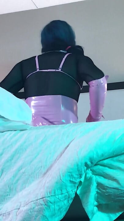 Futând o femeie transsexuală în dispozitiv de castitate - compilație 3