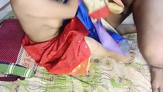 Desi Horny bindu bhabhi Fucking with desi boy Hot Romance With DESI BOY HARDCORE SEX (HINDI AUDIO)