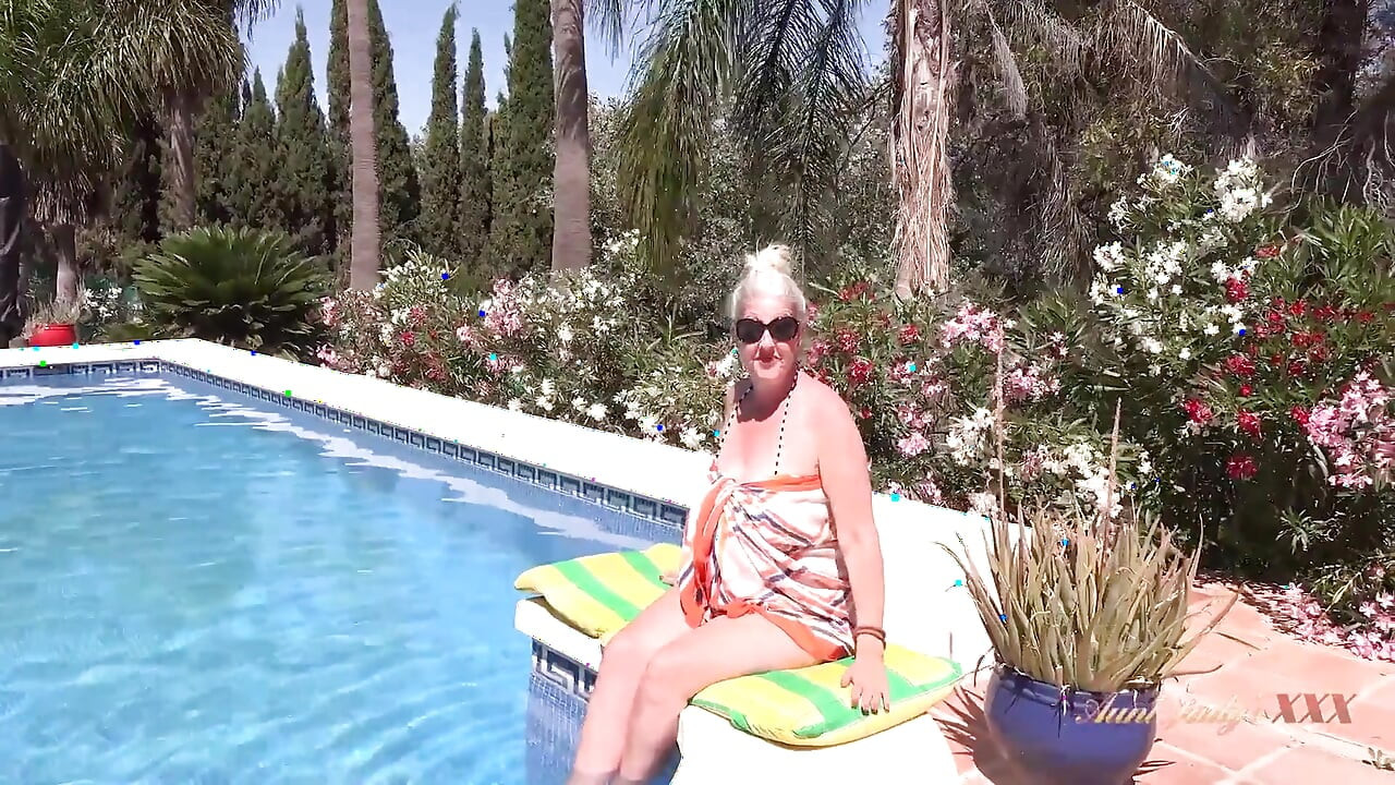AuntJudysXXX - Meeting Hot Mature MILF Maggie Moon at the Pool