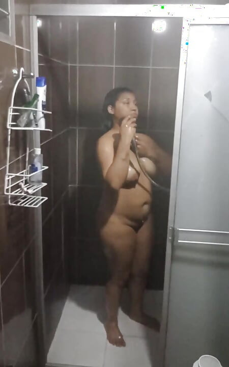 Video viral pasangan venezuela di kamar mandi