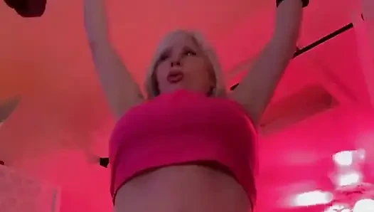 Angkat untuk Membangun Otot Terus Bergerak Maju.