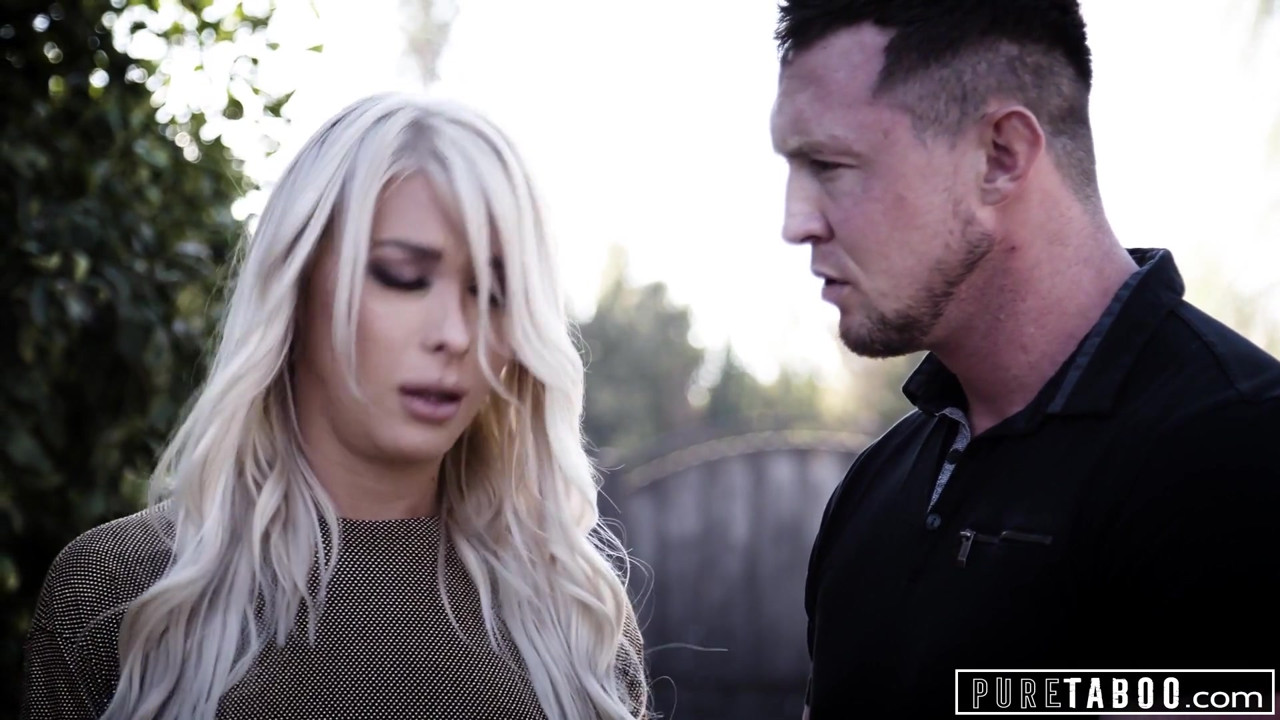 純粋なタブー、セクシートランスガールが悲しみの男をやる